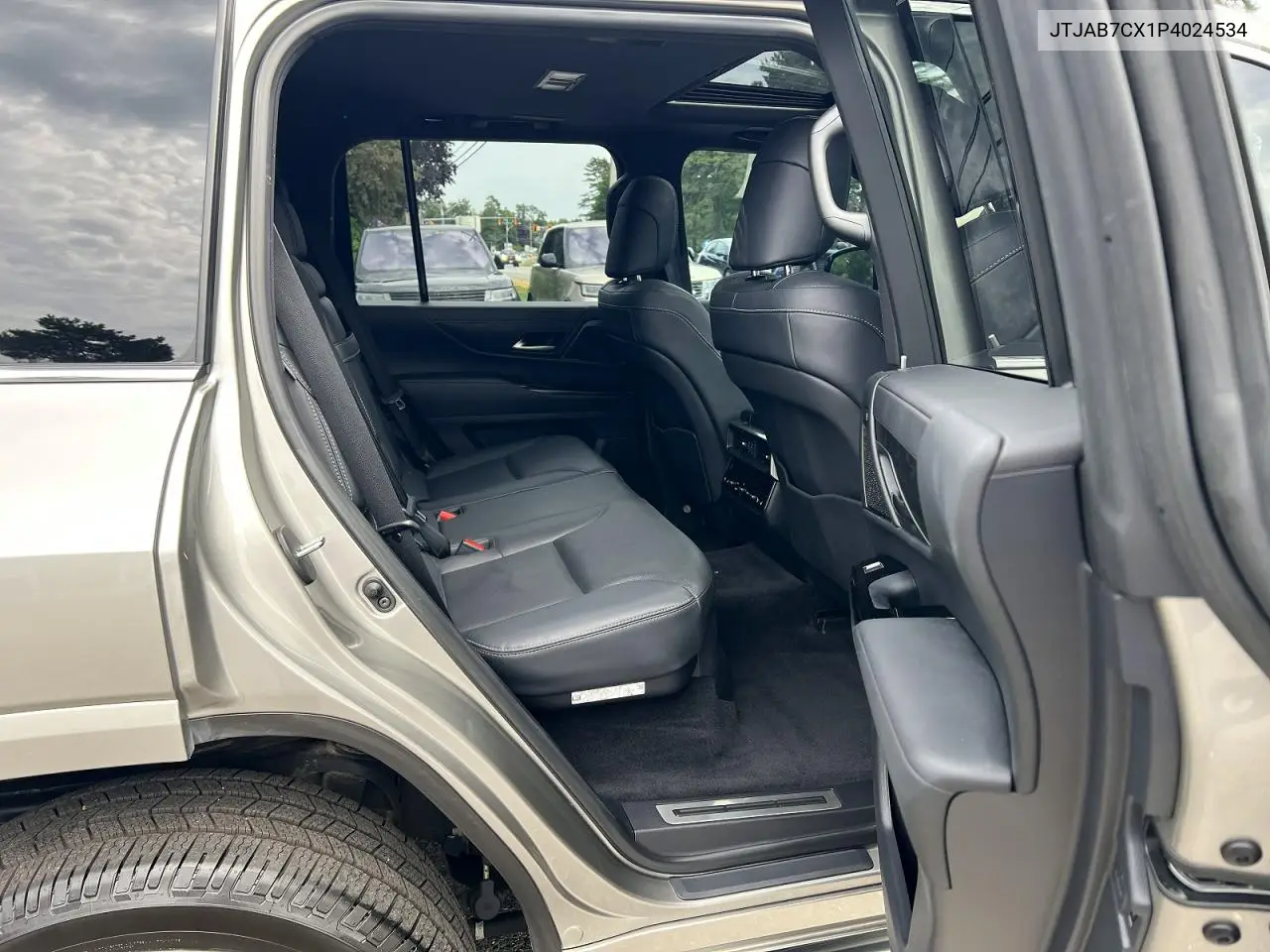 2023 Lexus Lx 600 Premium VIN: JTJAB7CX1P4024534 Lot: 60413646