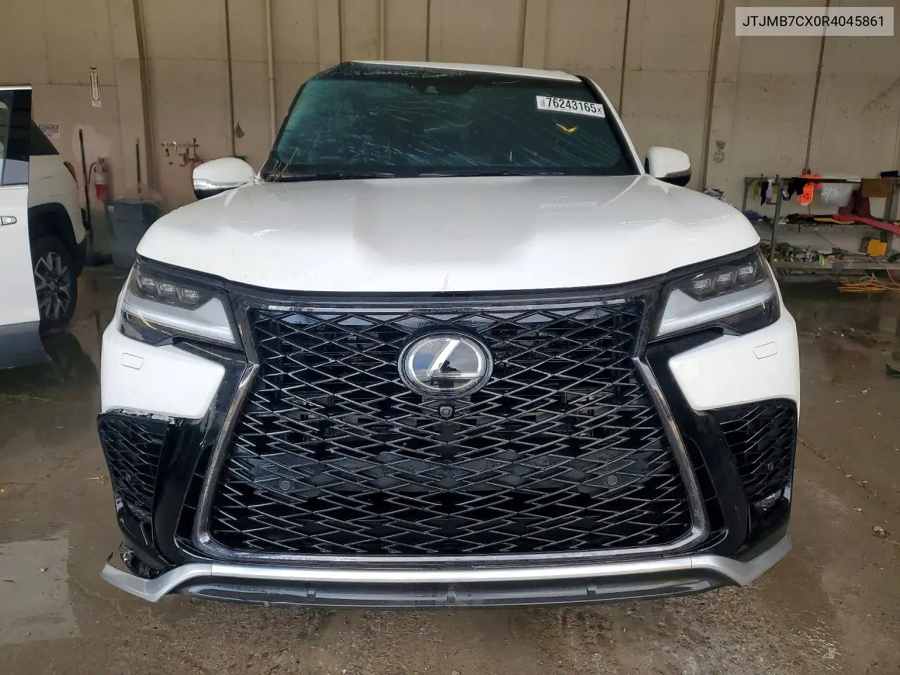 2024 Lexus Lx 600 Base VIN: JTJMB7CX0R4045861 Lot: 76243165
