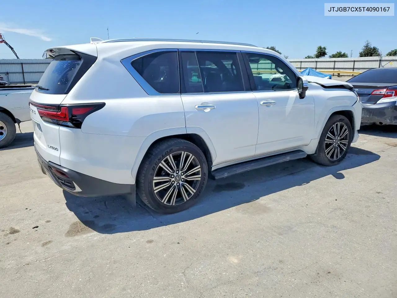 2026 Lexus Lx 600 Luxury VIN: JTJGB7CX5T4090167 Lot: 58333596