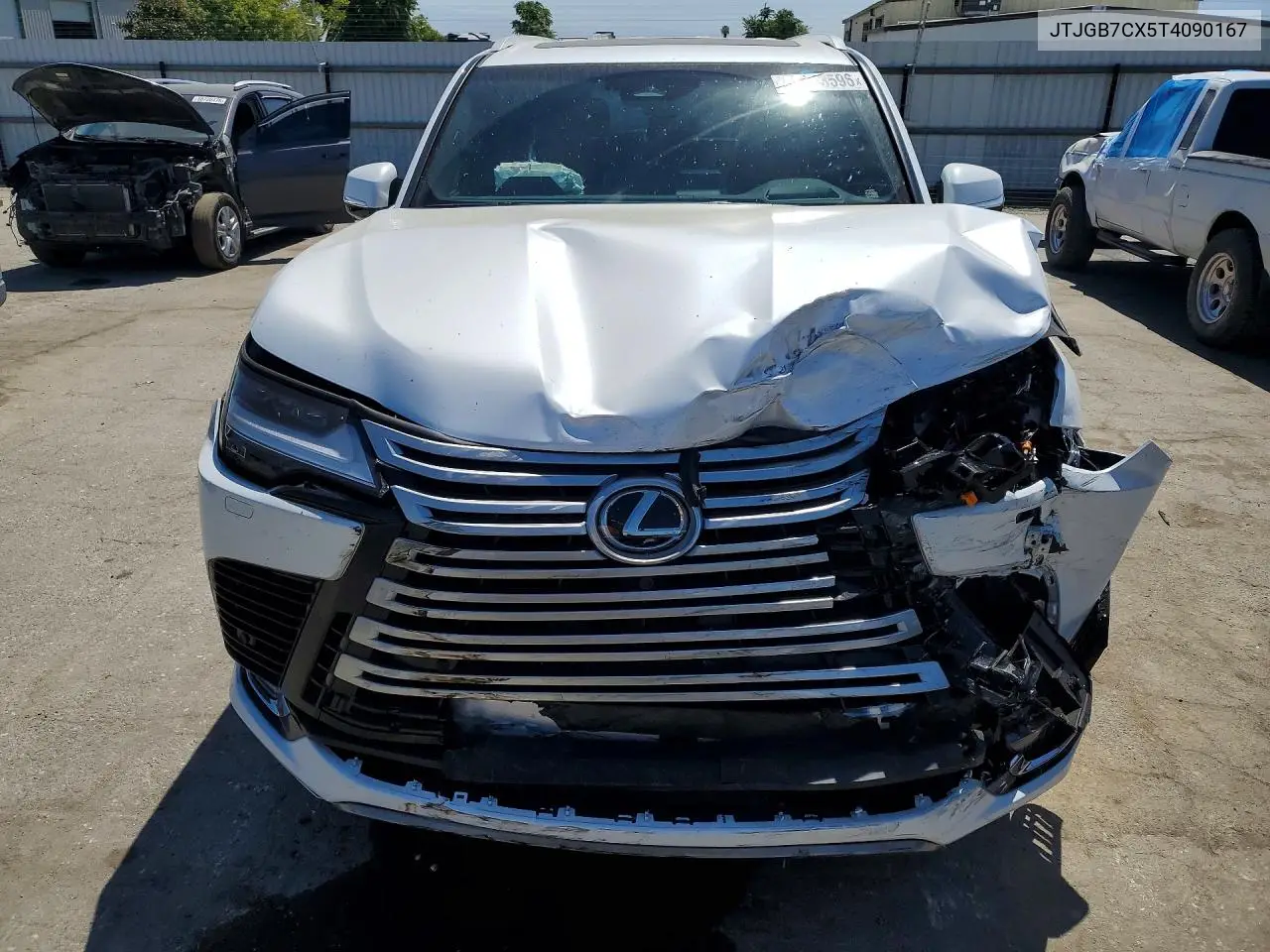 2026 Lexus Lx 600 Luxury VIN: JTJGB7CX5T4090167 Lot: 58333596