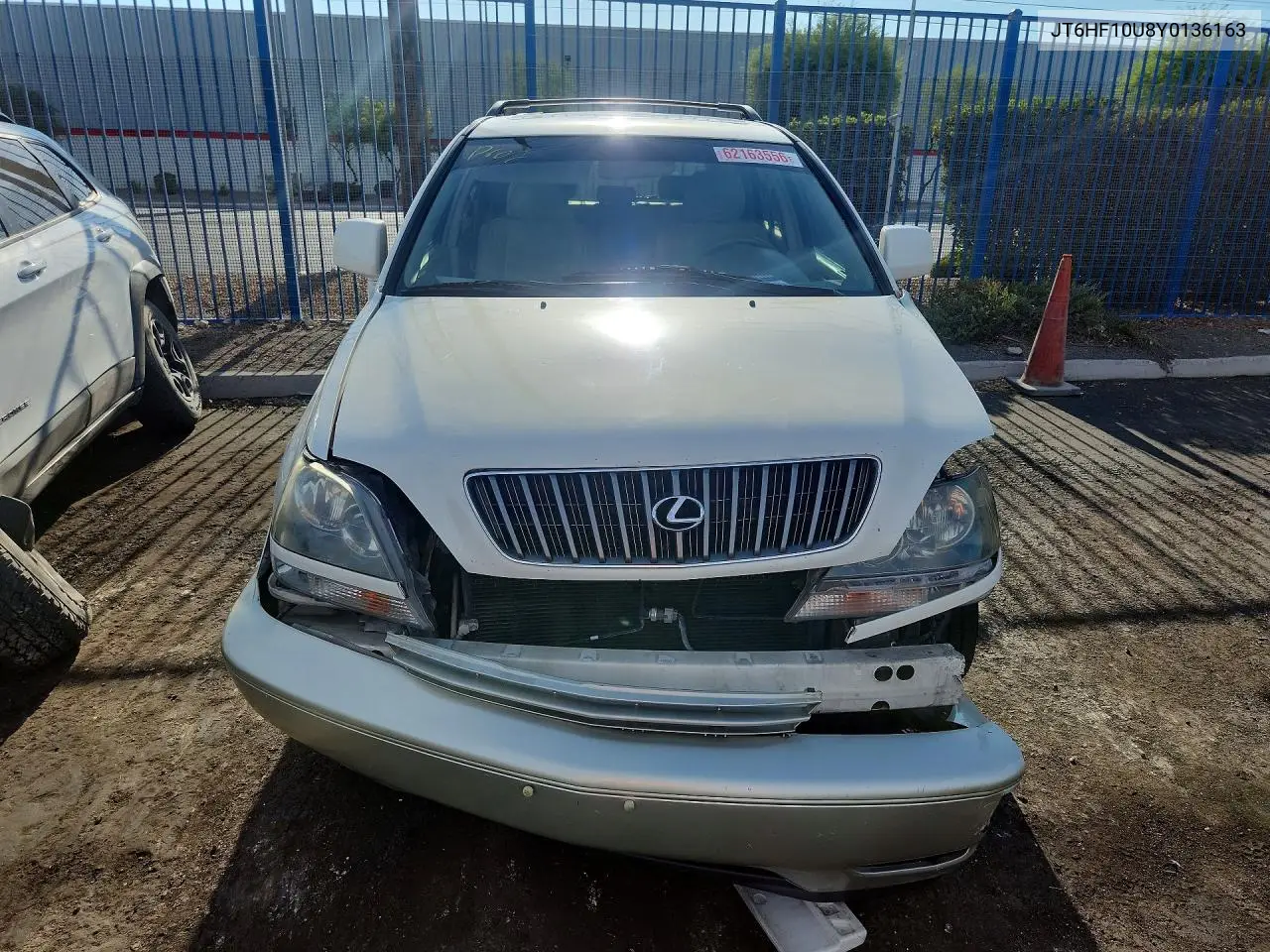 2000 Lexus Rx 300 VIN: JT6HF10U8Y0136163 Lot: 62163556