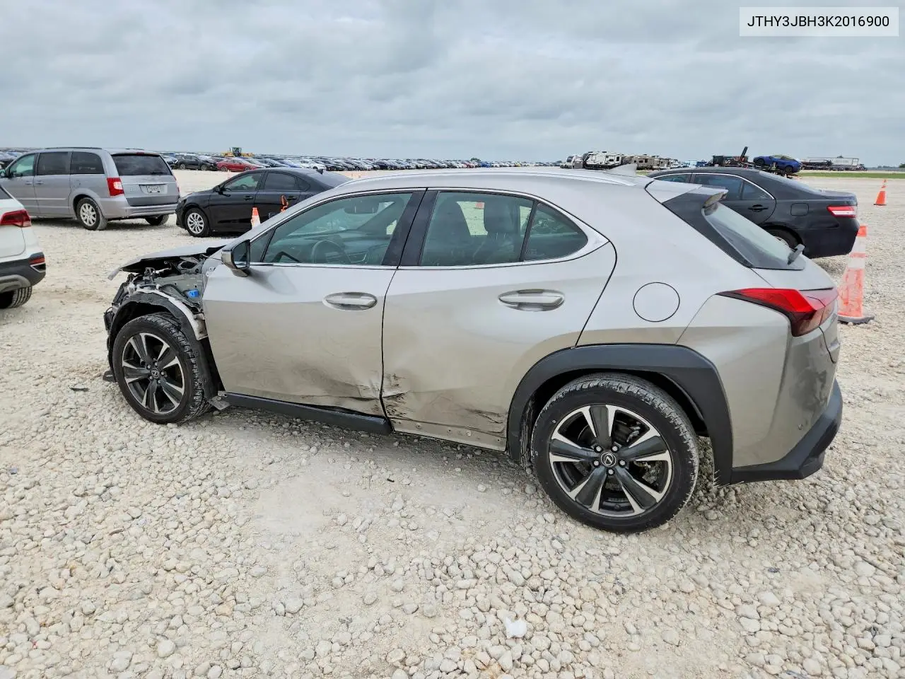 2019 Lexus Ux 200 VIN: JTHY3JBH3K2016900 Lot: 56656576