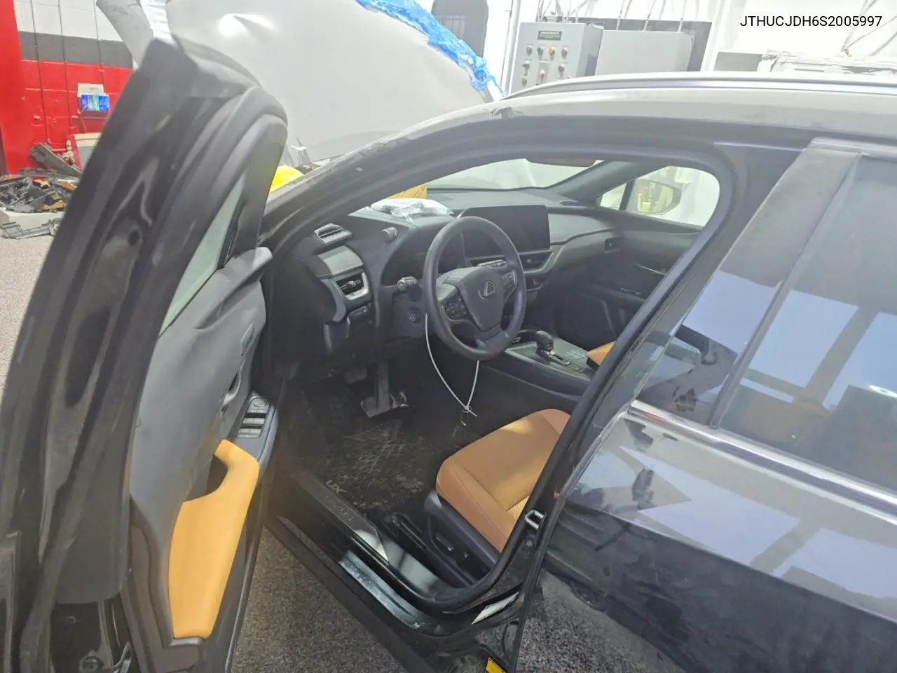 2025 Lexus Ux 300H Base VIN: JTHUCJDH6S2005997 Lot: 55100156