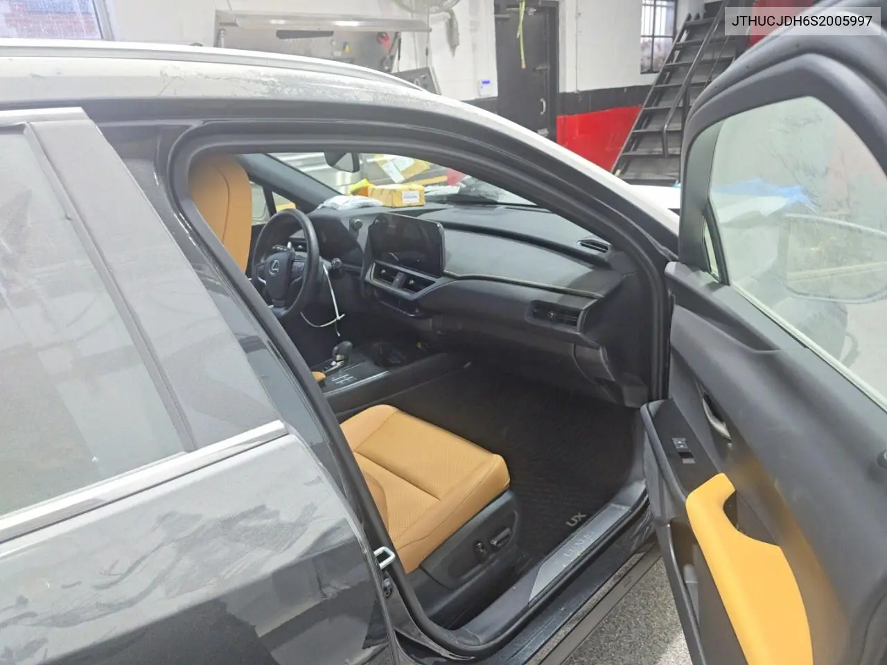 2025 Lexus Ux 300H Base VIN: JTHUCJDH6S2005997 Lot: 55100156