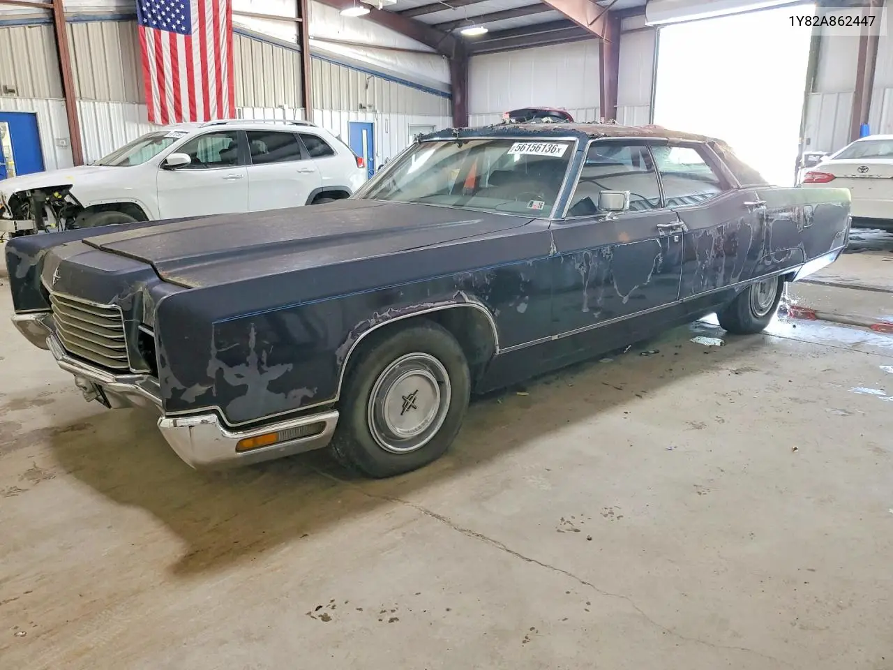 1971 Lincoln Continental VIN: 1Y82A862447 Lot: 56156136