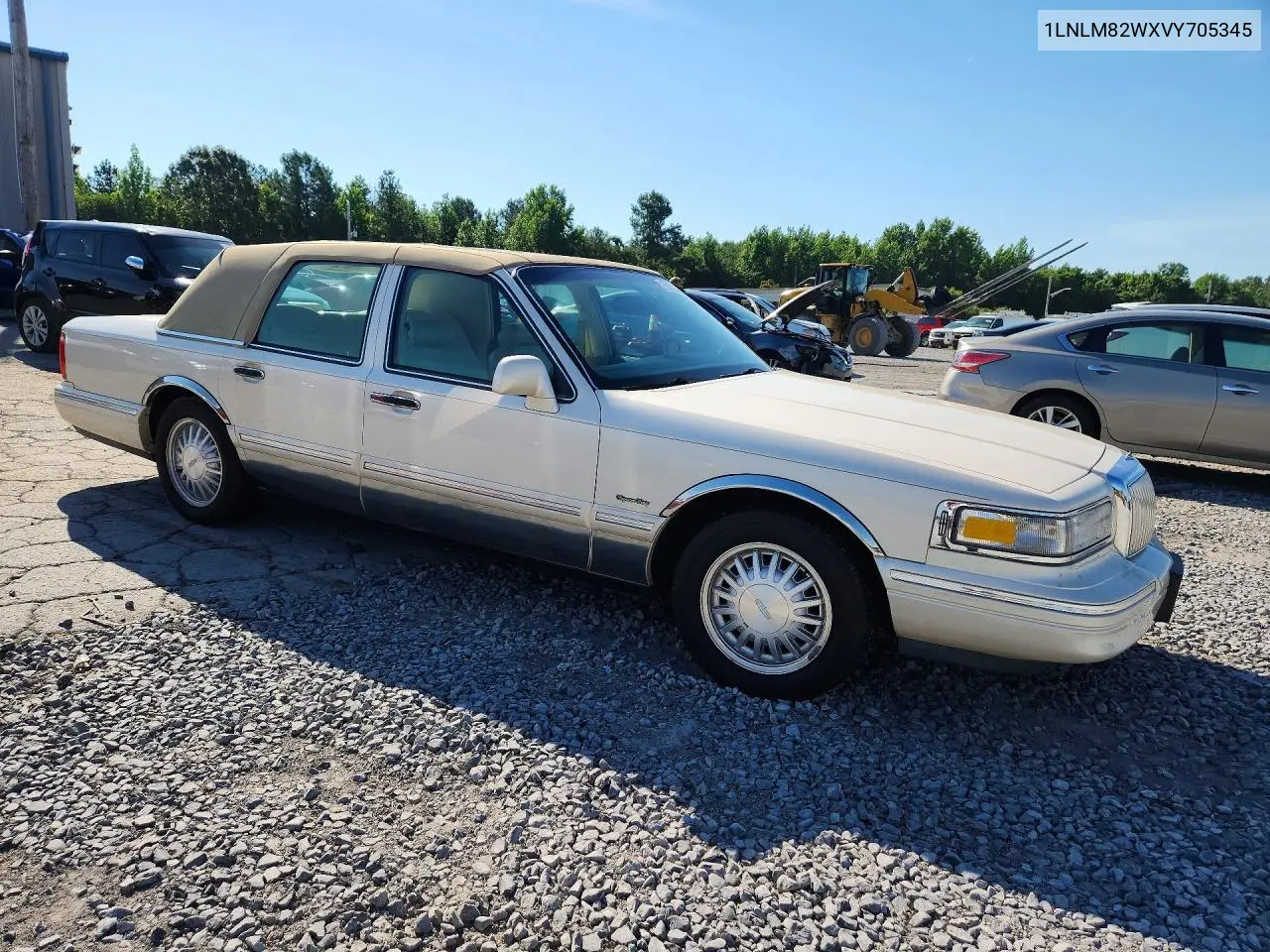 1997 Lincoln Town Car Signature VIN: 1LNLM82WXVY705345 Lot: 55859526