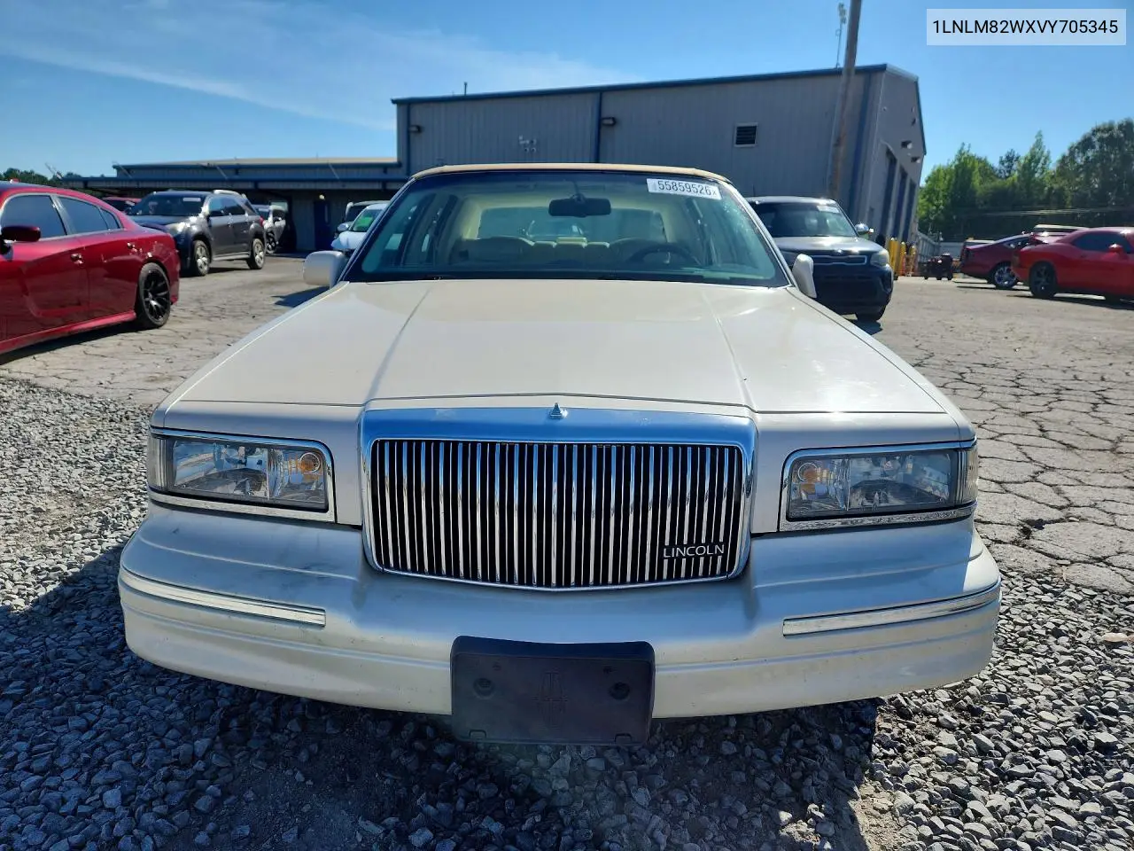 1997 Lincoln Town Car Signature VIN: 1LNLM82WXVY705345 Lot: 55859526