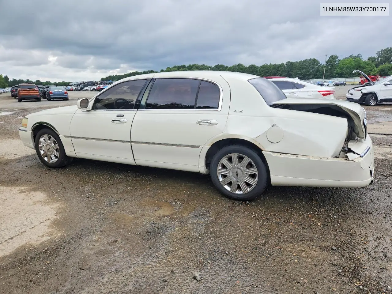 2003 Lincoln Town Car Cartier L VIN: 1LNHM85W33Y700177 Lot: 57487036