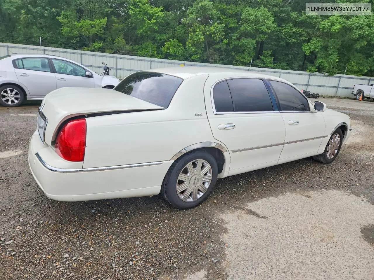 2003 Lincoln Town Car Cartier L VIN: 1LNHM85W33Y700177 Lot: 57487036