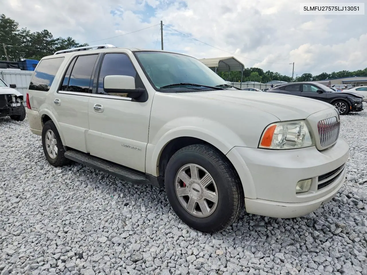 2005 Lincoln Navigator VIN: 5LMFU27575LJ13051 Lot: 56647806