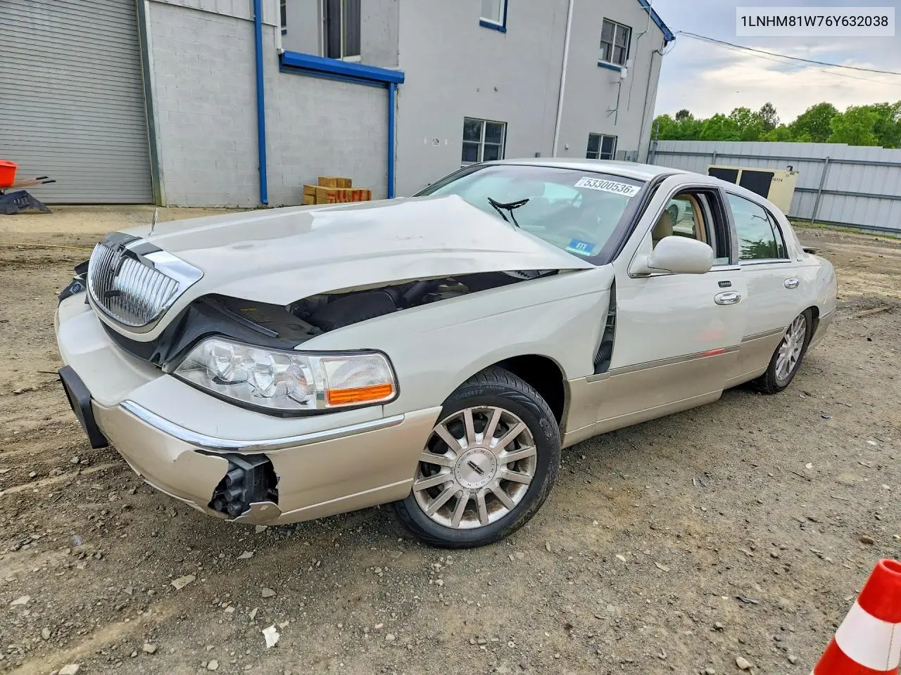 2006 Lincoln Town Car Signature VIN: 1LNHM81W76Y632038 Lot: 53300536