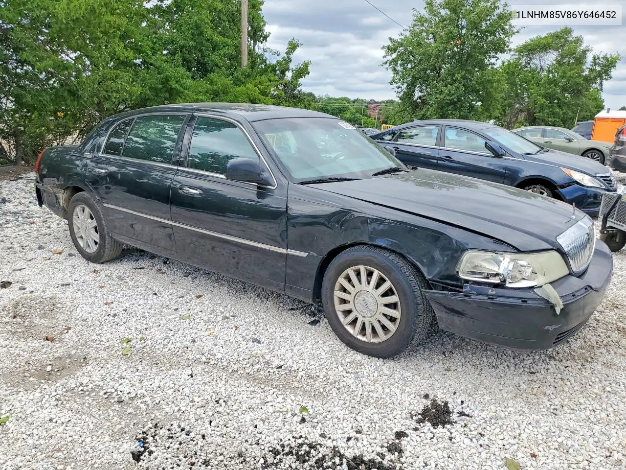 2006 Lincoln Town Car Signature Long Wheelbase VIN: 1LNHM85V86Y646452 Lot: 56394326