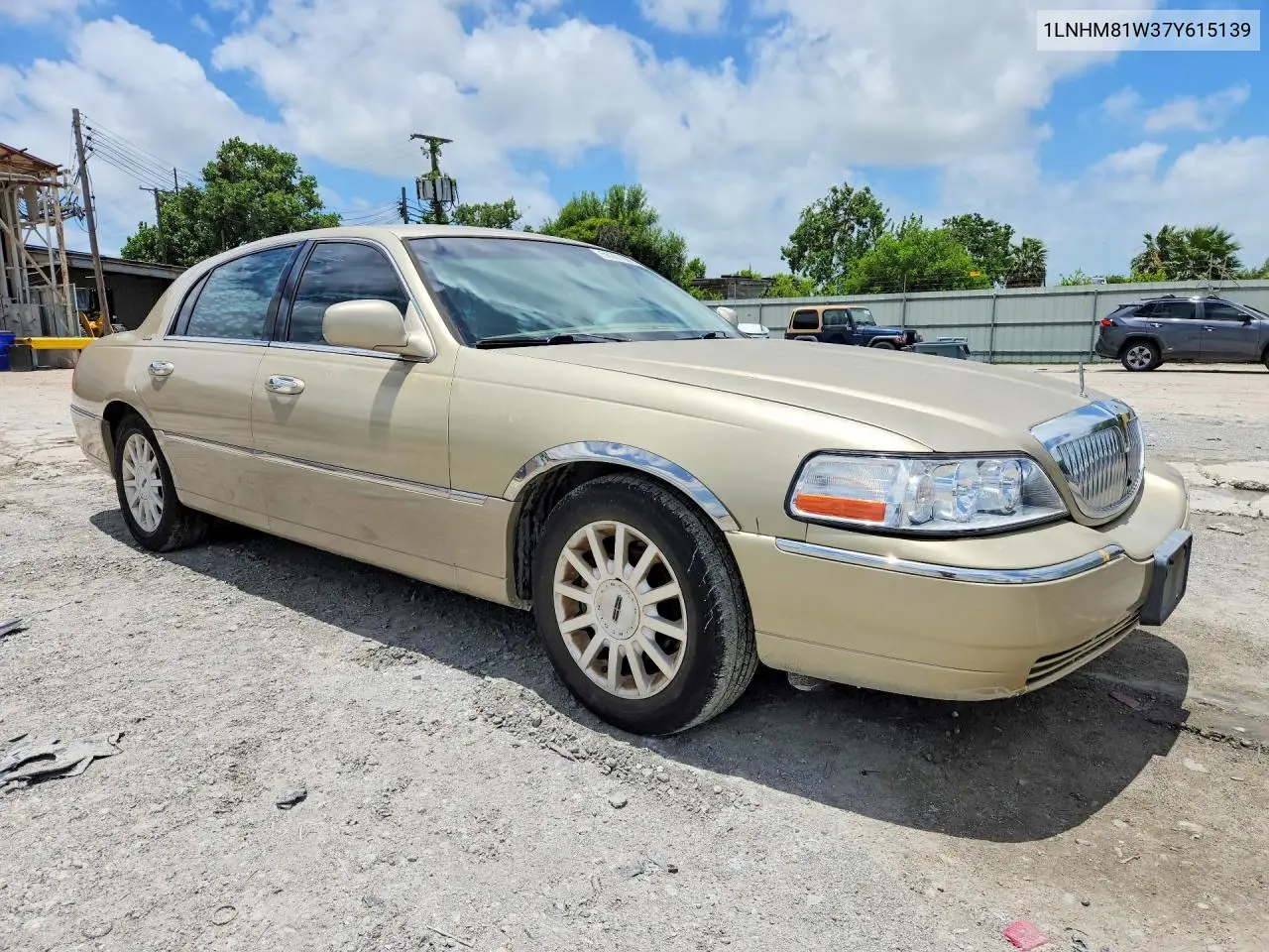 2007 Lincoln Town Car Signature VIN: 1LNHM81W37Y615139 Lot: 58301966