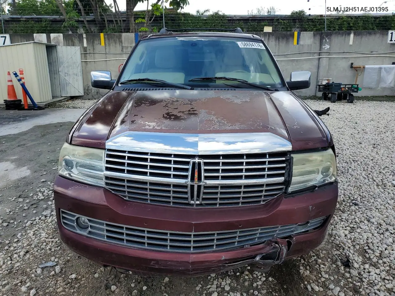 2010 Lincoln Navigator VIN: 5LMJJ2H51AEJ01395 Lot: 58694176