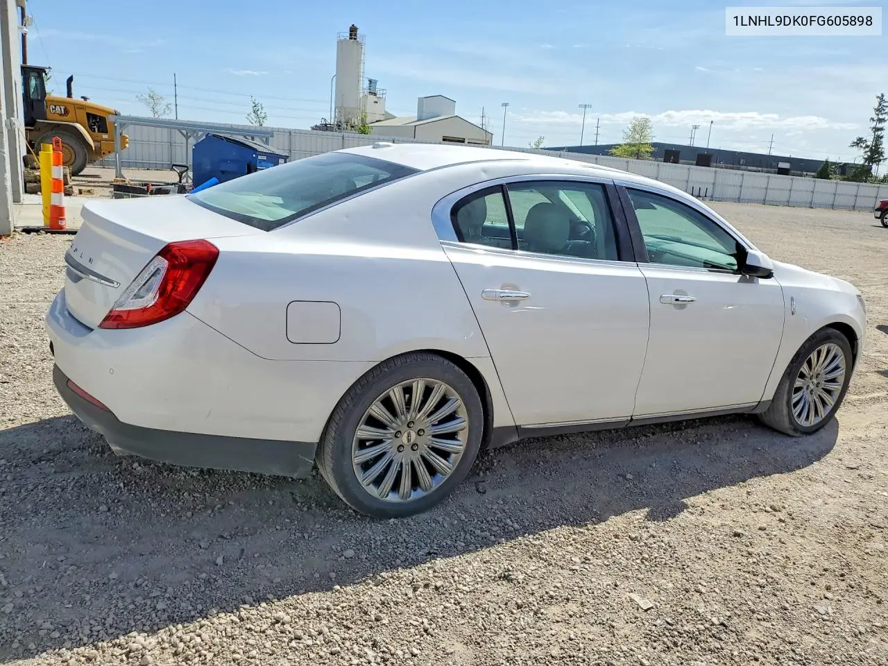 2015 Lincoln Townhouse Mks VIN: 1LNHL9DK0FG605898 Lot: 52861366