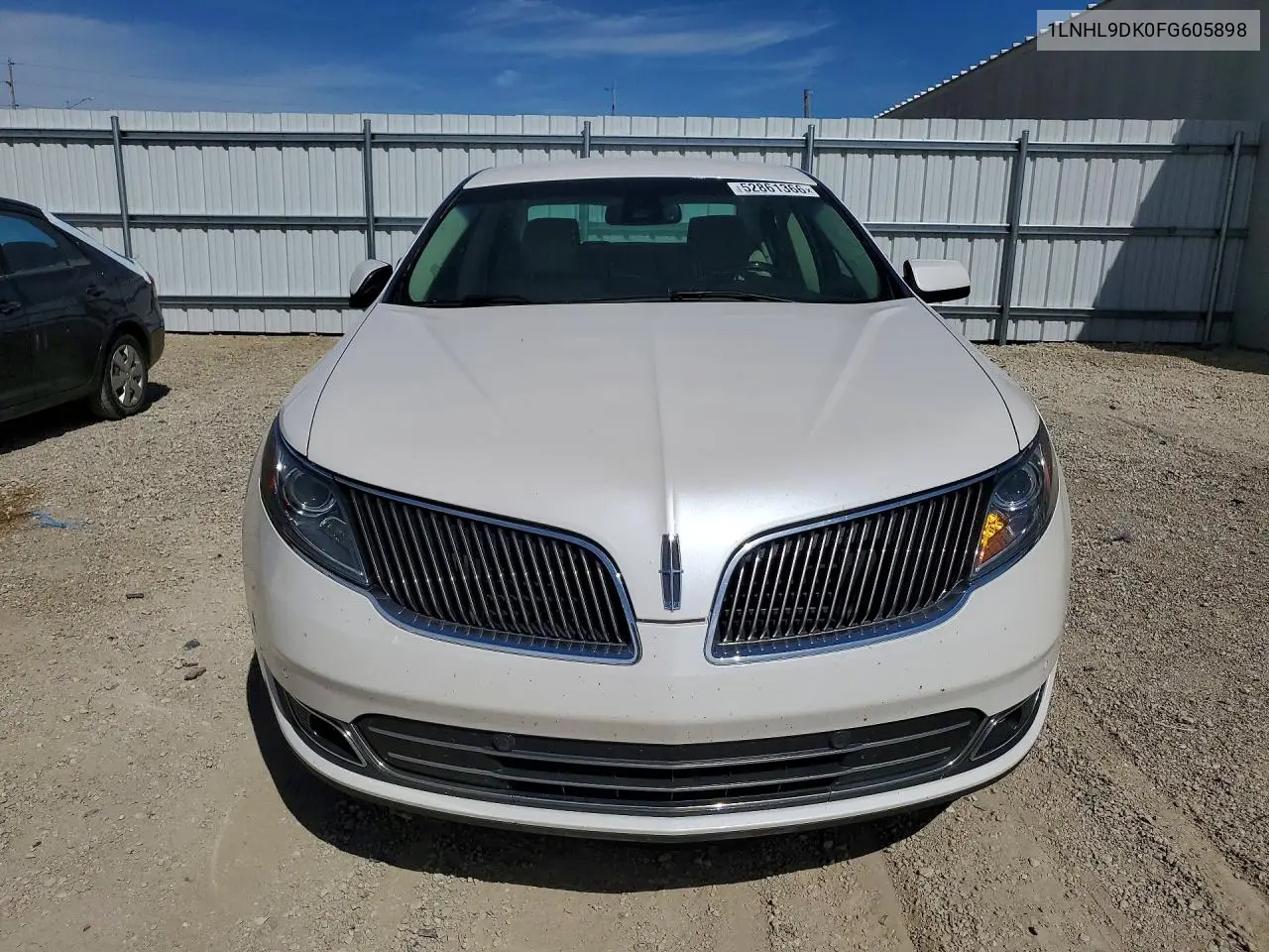 2015 Lincoln Townhouse Mks VIN: 1LNHL9DK0FG605898 Lot: 52861366