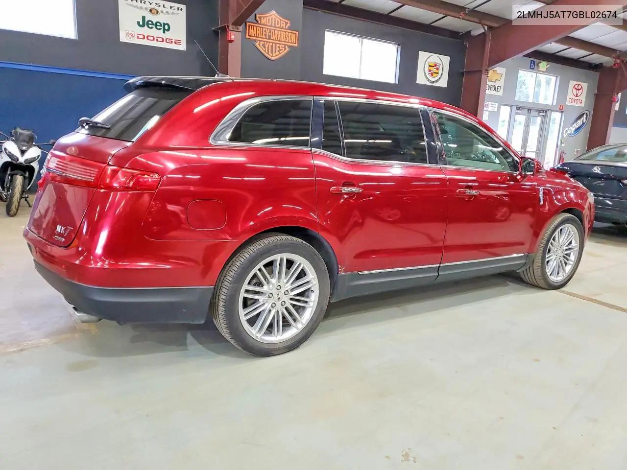 2016 Lincoln Mkt VIN: 2LMHJ5AT7GBL02674 Lot: 58114156