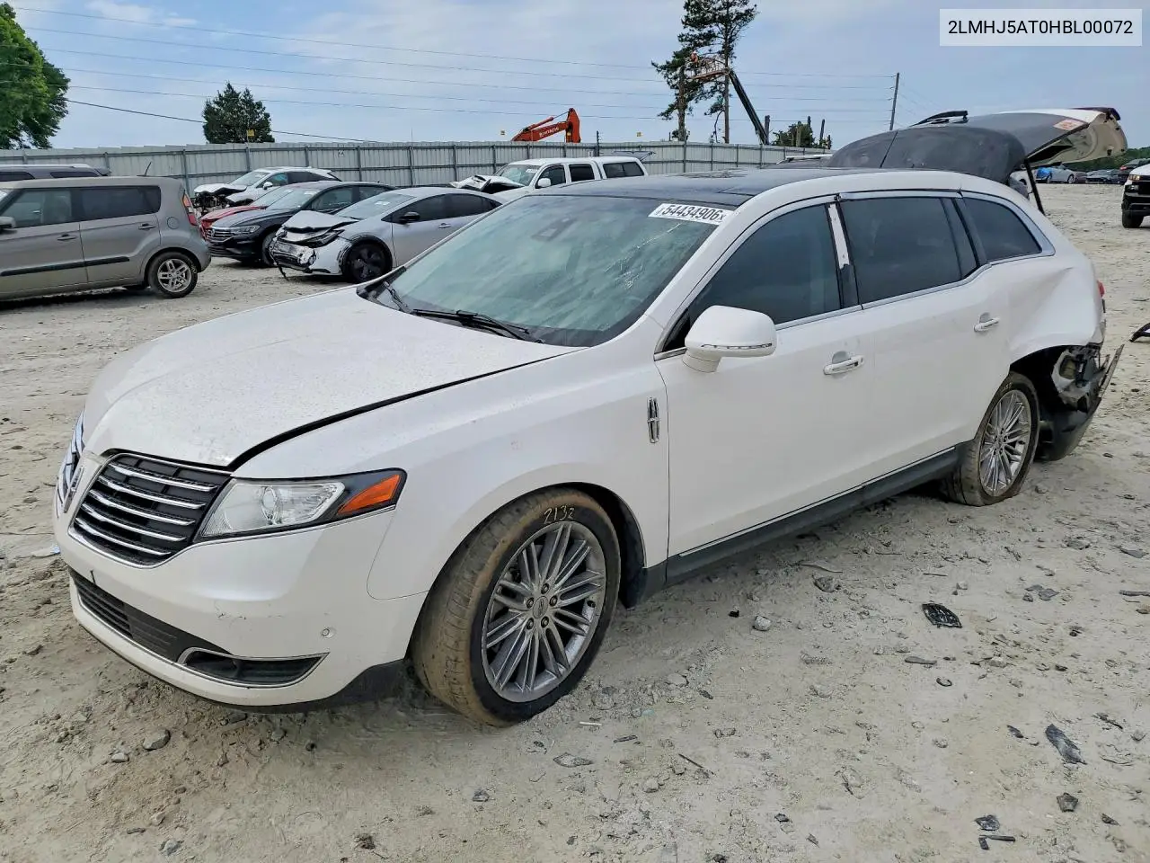 2017 Lincoln Mkt VIN: 2LMHJ5AT0HBL00072 Lot: 54434906