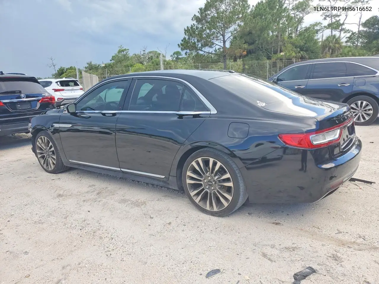 2017 Lincoln Continental Reserve VIN: 1LN6L9RP9H5616652 Lot: 58025596