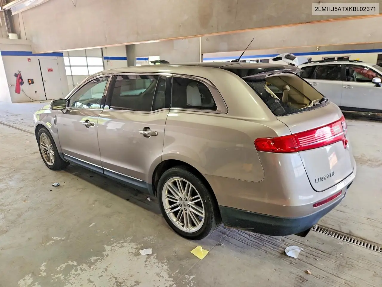 2019 Lincoln Mkt VIN: 2LMHJ5ATXKBL02371 Lot: 53634436