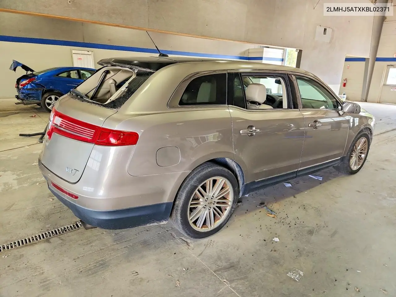 2019 Lincoln Mkt VIN: 2LMHJ5ATXKBL02371 Lot: 53634436