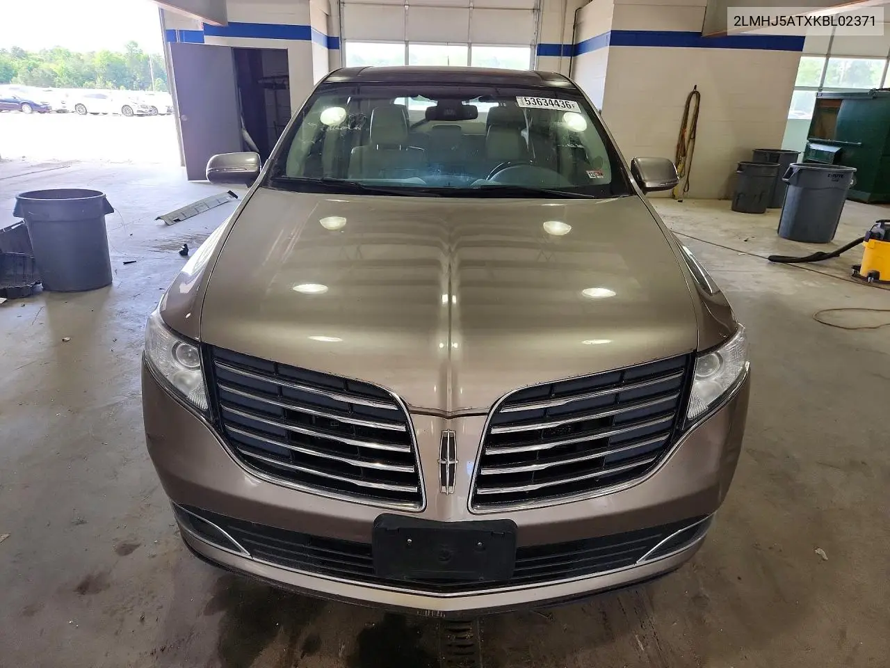 2019 Lincoln Mkt VIN: 2LMHJ5ATXKBL02371 Lot: 53634436