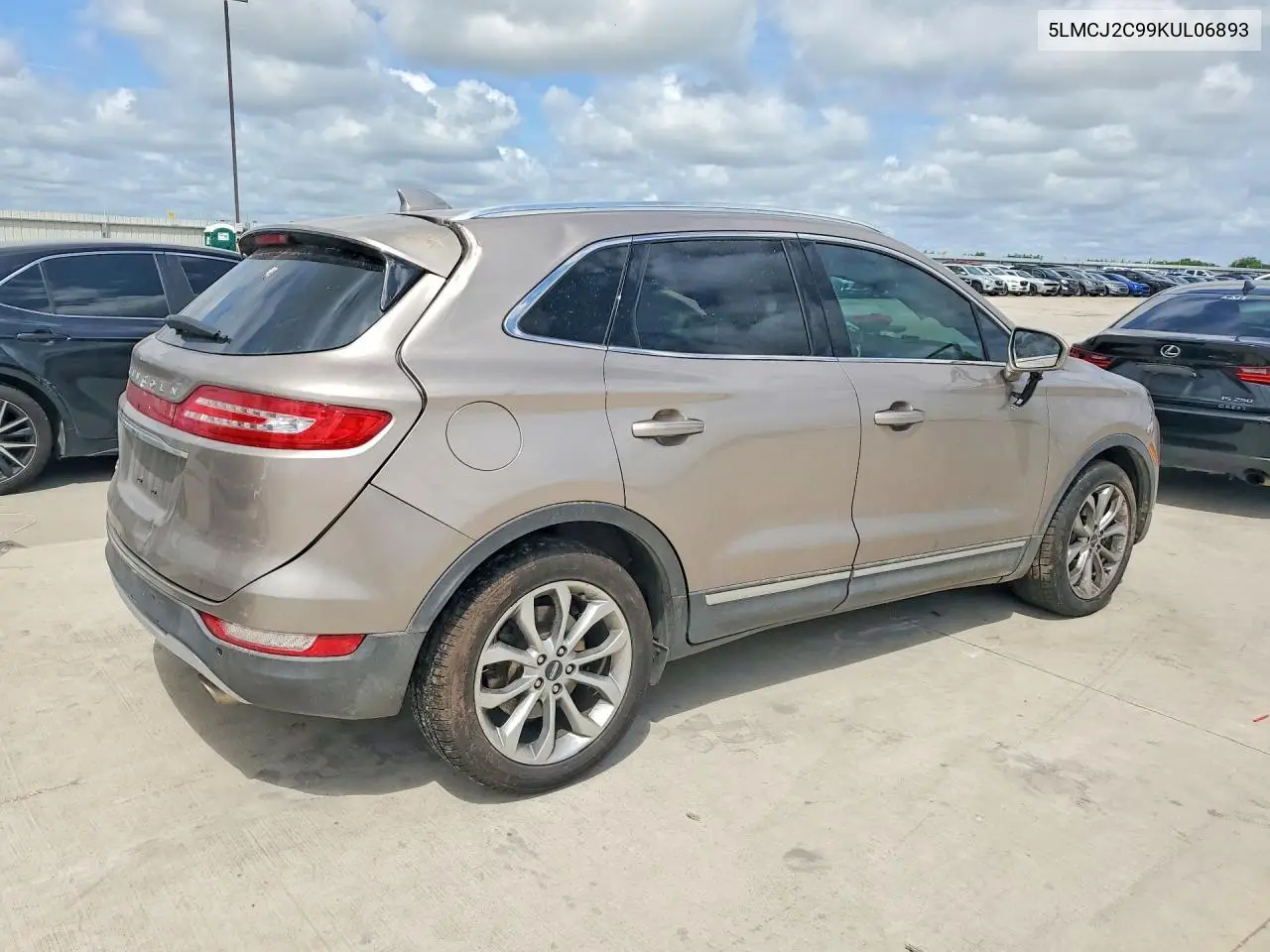 2019 Lincoln Mkc Select VIN: 5LMCJ2C99KUL06893 Lot: 56983426