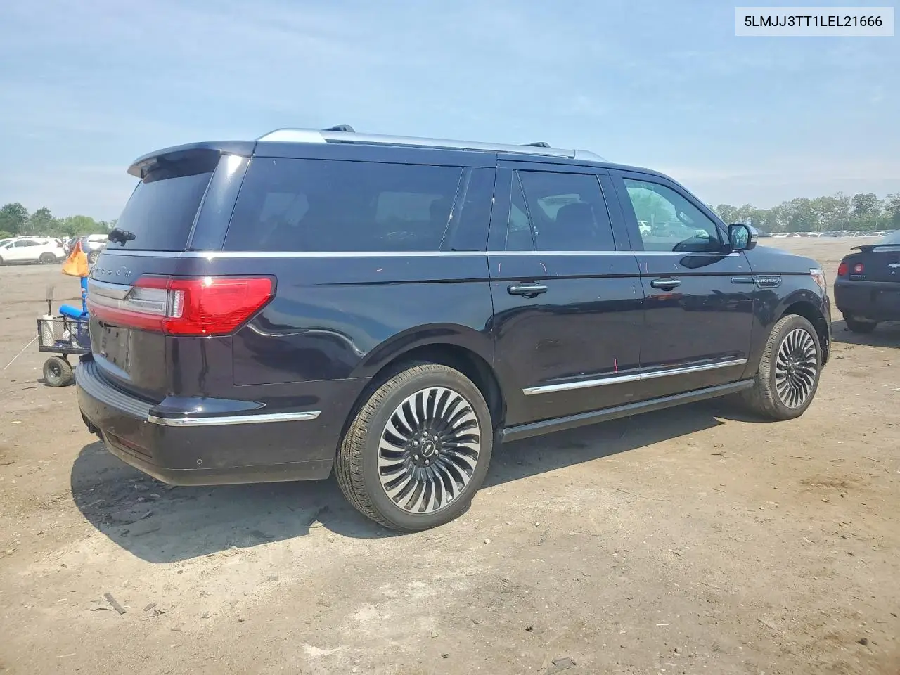 2020 Lincoln Navigator L Black Label VIN: 5LMJJ3TT1LEL21666 Lot: 57539346