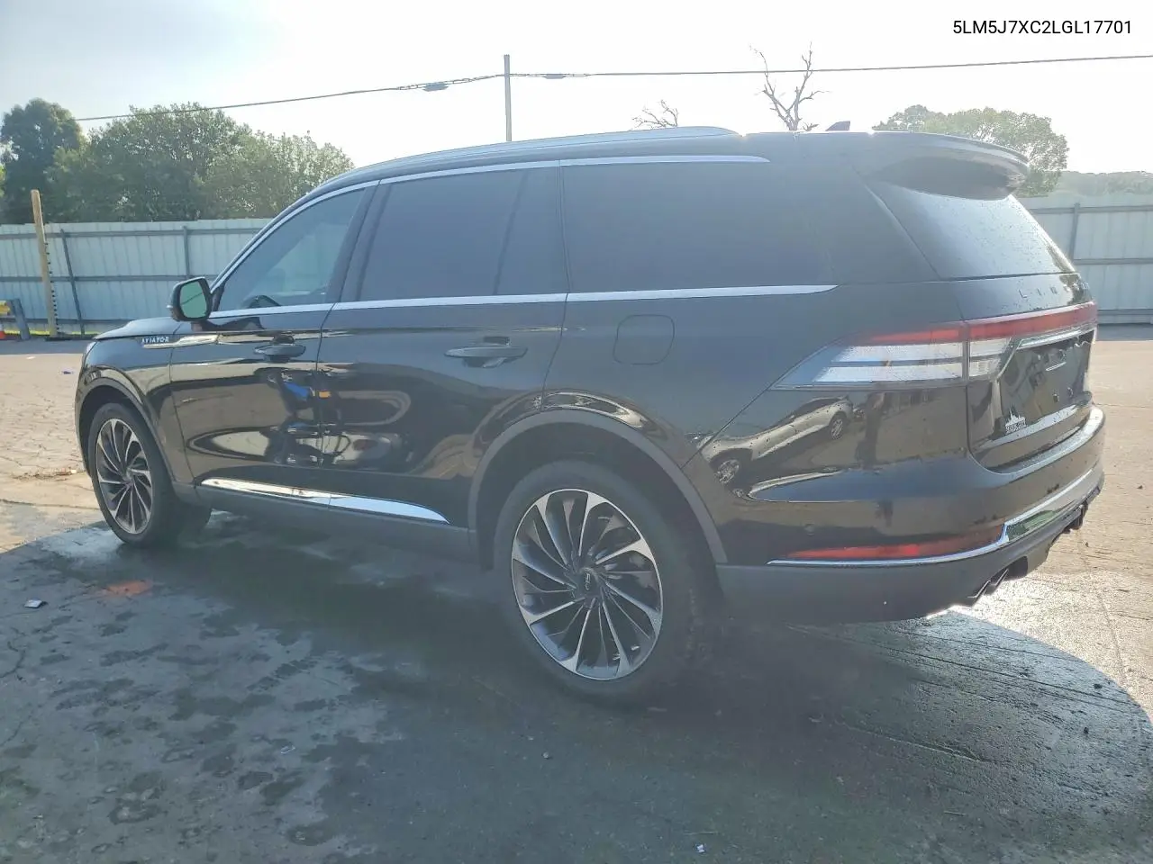 2020 Lincoln Aviator Reserve VIN: 5LM5J7XC2LGL17701 Lot: 61430306