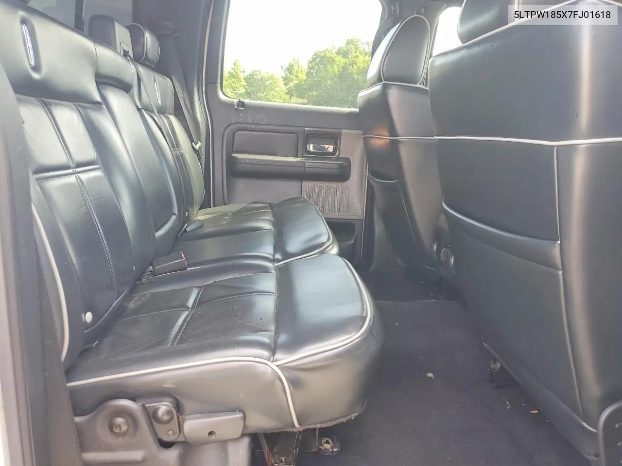 2007 Lincoln Mark Lt VIN: 5LTPW185X7FJ01618 Lot: 59914526