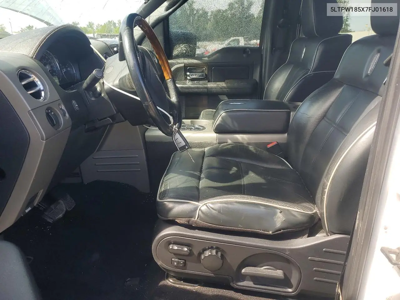 2007 Lincoln Mark Lt VIN: 5LTPW185X7FJ01618 Lot: 59914526