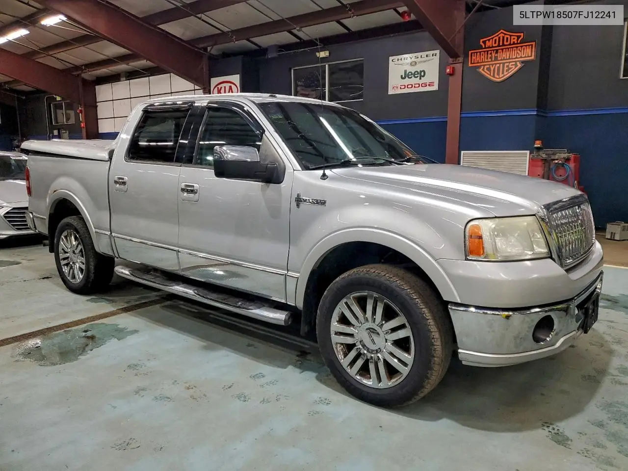 2007 Lincoln Mark Lt VIN: 5LTPW18507FJ12241 Lot: 95513895