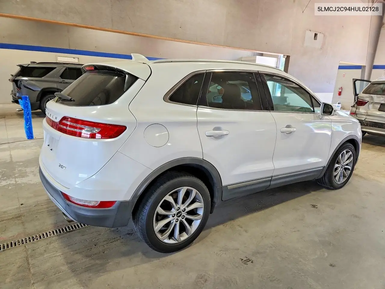 2017 Lincoln Mkc Select VIN: 5LMCJ2C94HUL02128 Lot: 56002616