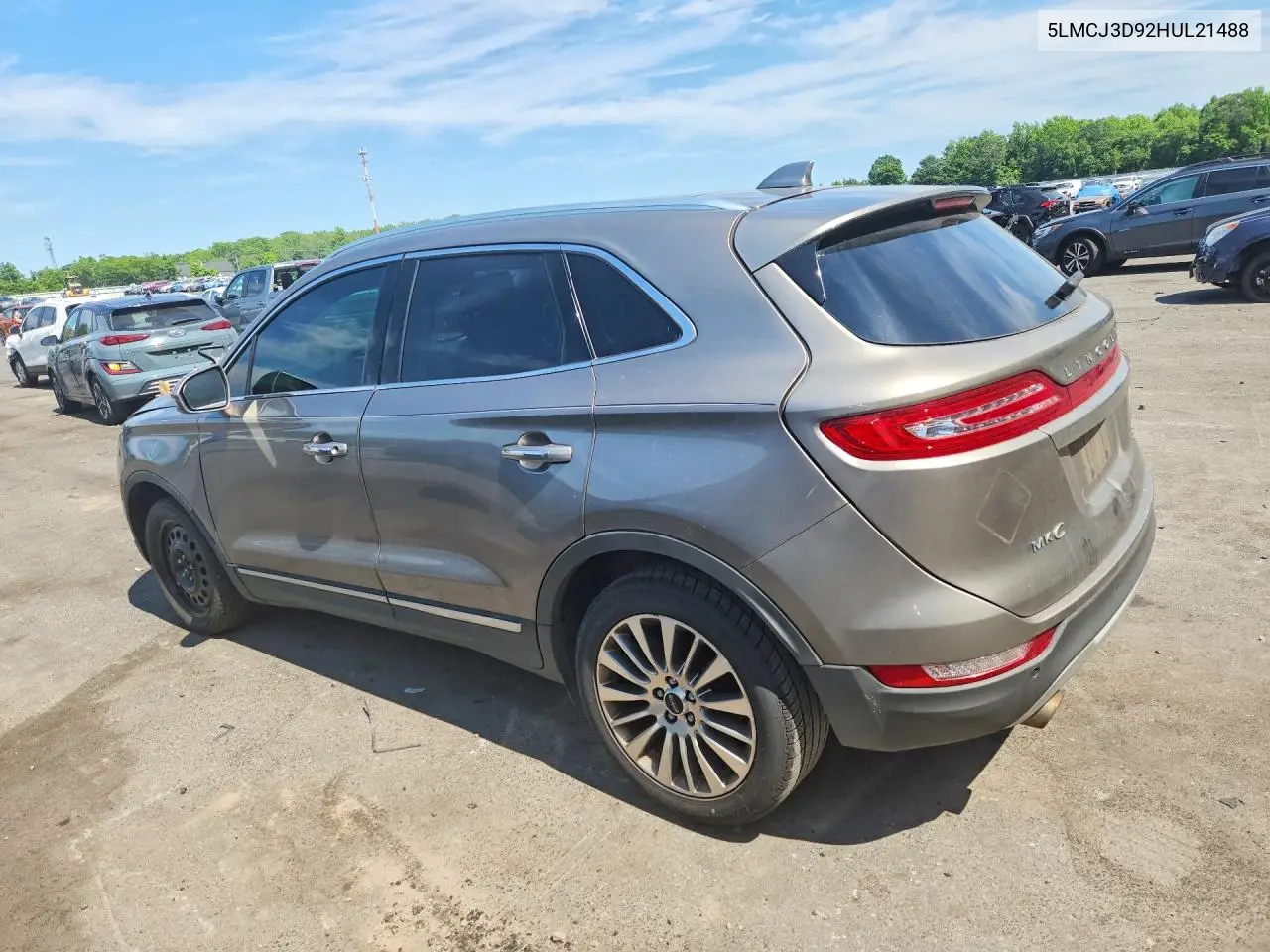 2017 Lincoln Mkc Reserve VIN: 5LMCJ3D92HUL21488 Lot: 56680906