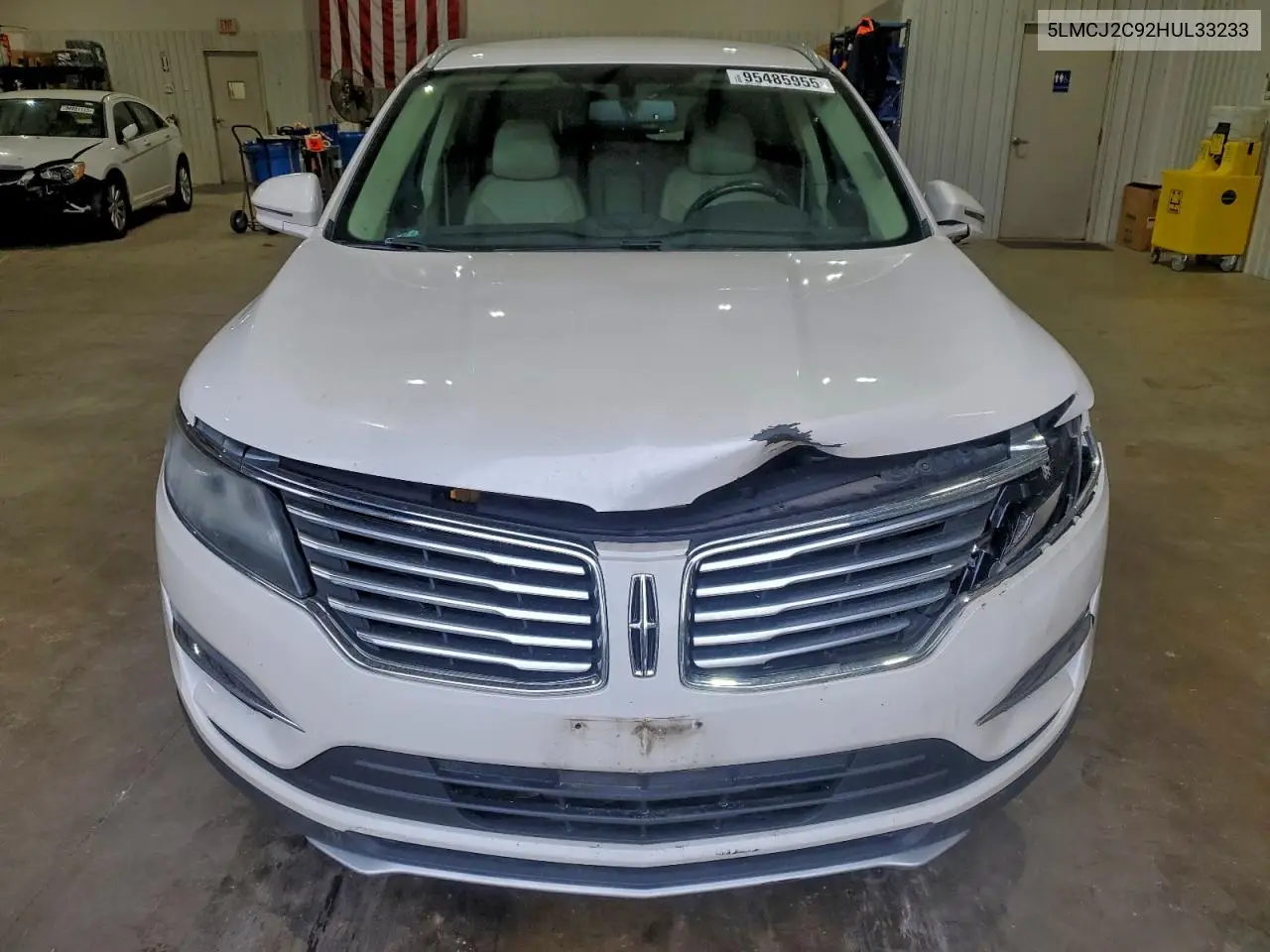 5LMCJ2C92HUL33233 2017 Lincoln Mkc Select