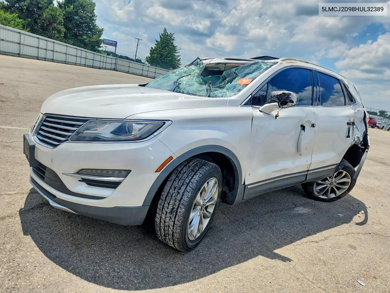 2017 Lincoln Mkc Select VIN: 5LMCJ2D98HUL32389 Lot: 61082066