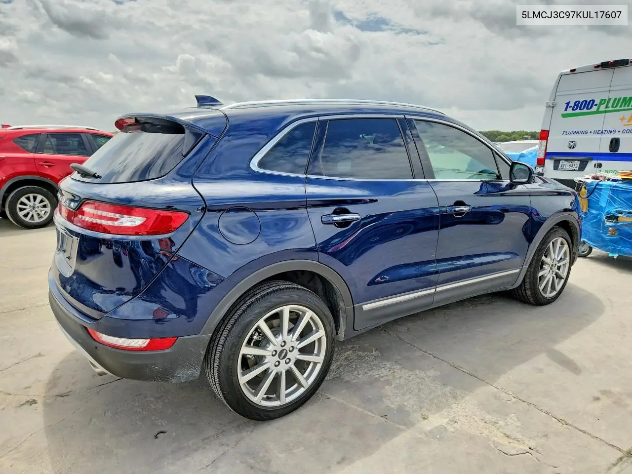 2019 Lincoln Mkc Reserve VIN: 5LMCJ3C97KUL17607 Lot: 60825906