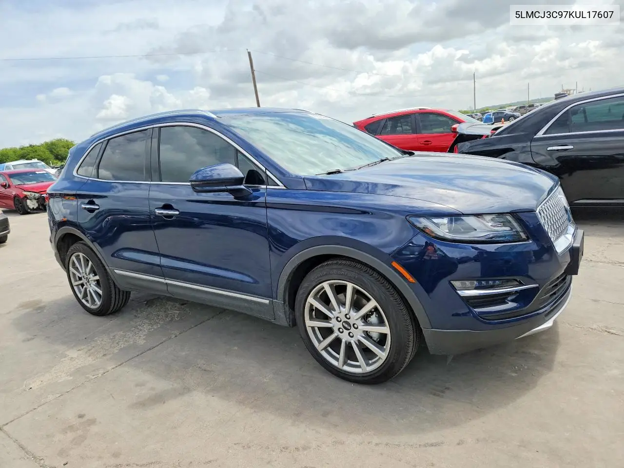 2019 Lincoln Mkc Reserve VIN: 5LMCJ3C97KUL17607 Lot: 60825906