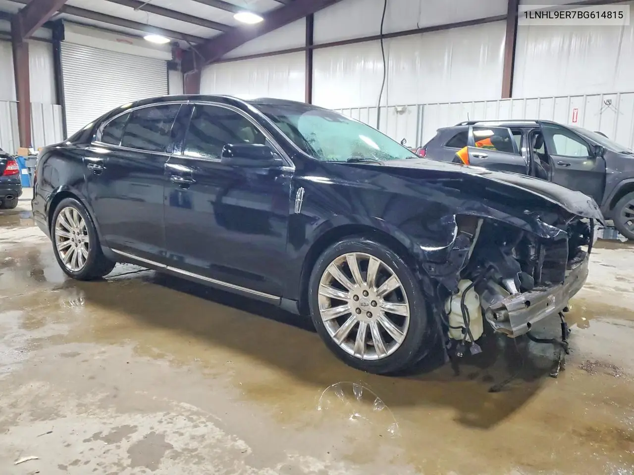 2011 Lincoln Townhouse Mks VIN: 1LNHL9ER7BG614815 Lot: 47399376
