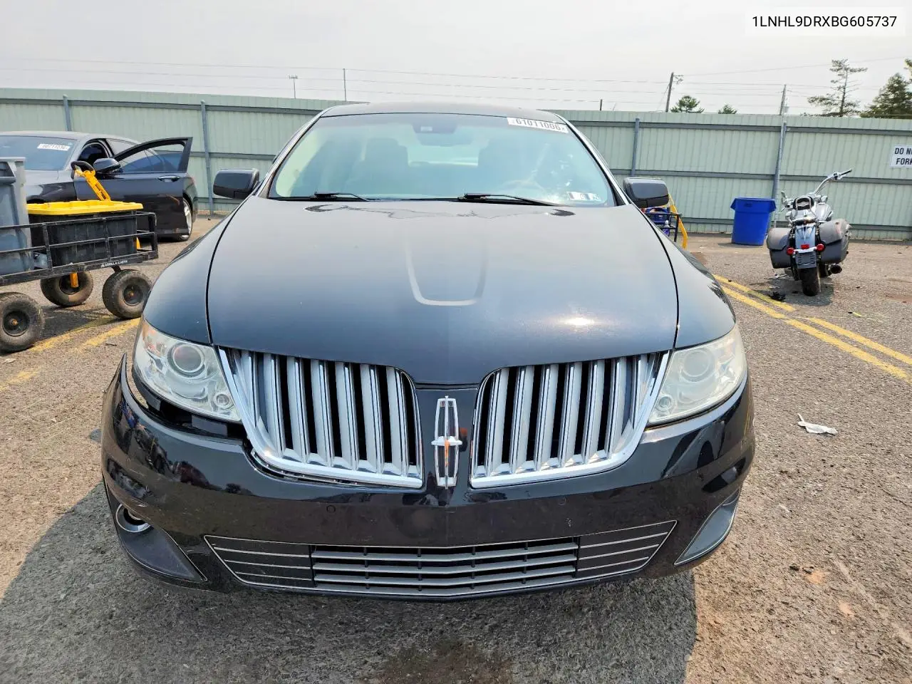2011 Lincoln Mks VIN: 1LNHL9DRXBG605737 Lot: 61011006