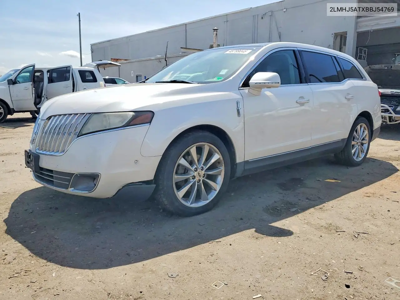 2011 Lincoln Mkt VIN: 2LMHJ5ATXBBJ54769 Lot: 48799046
