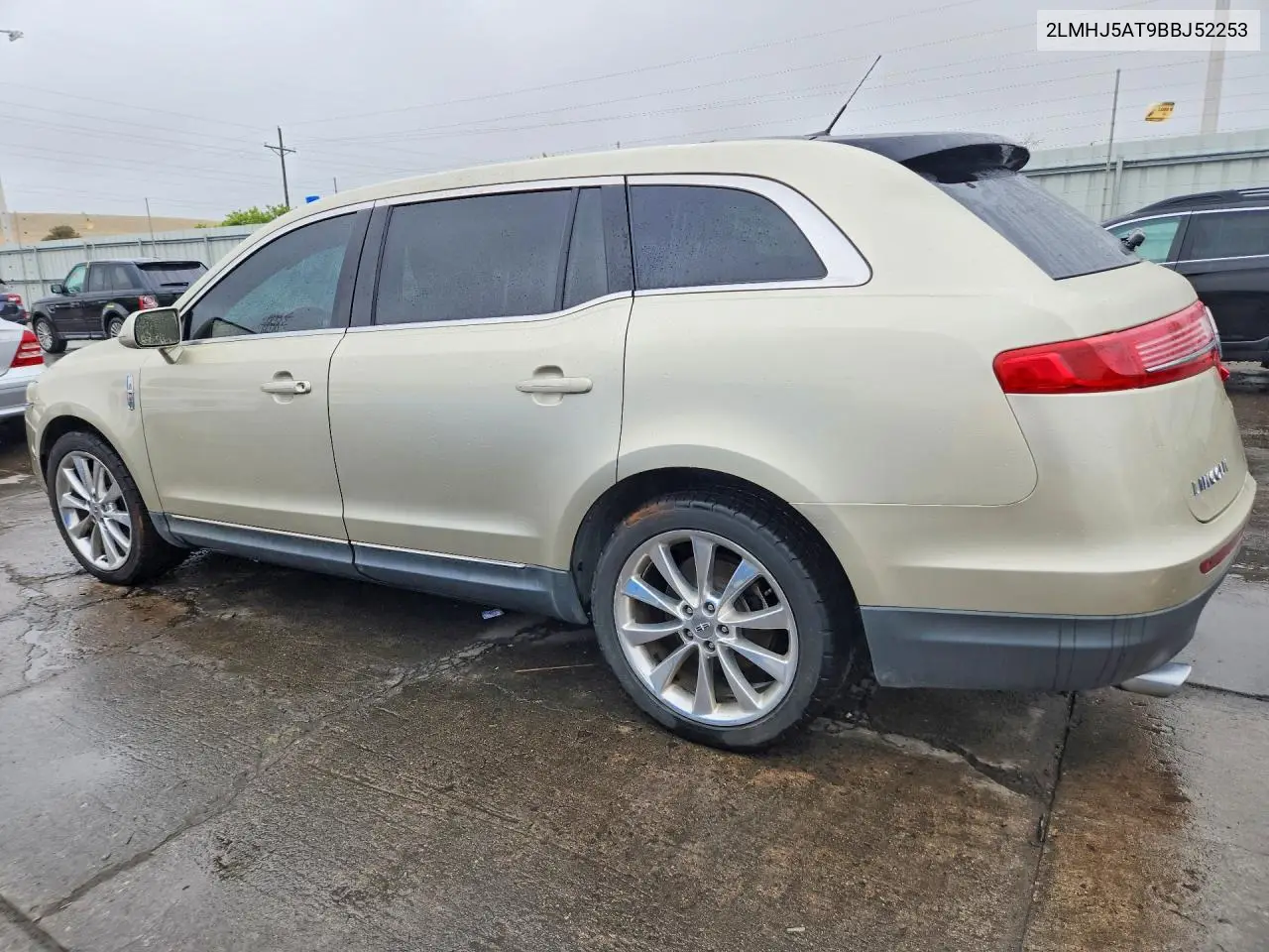 2011 Lincoln Mkt VIN: 2LMHJ5AT9BBJ52253 Lot: 51369266