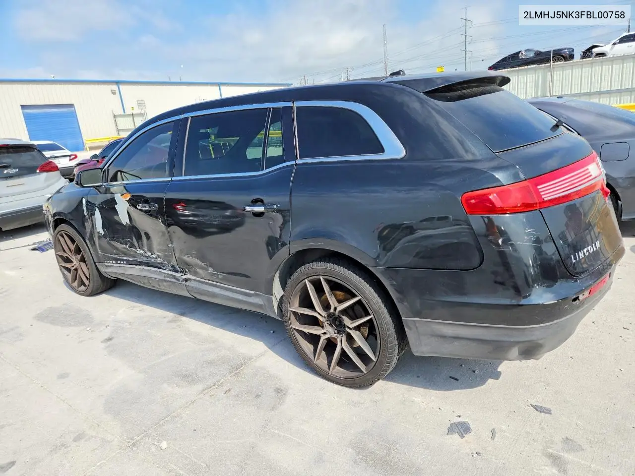 2015 Lincoln Mkt VIN: 2LMHJ5NK3FBL00758 Lot: 50107766