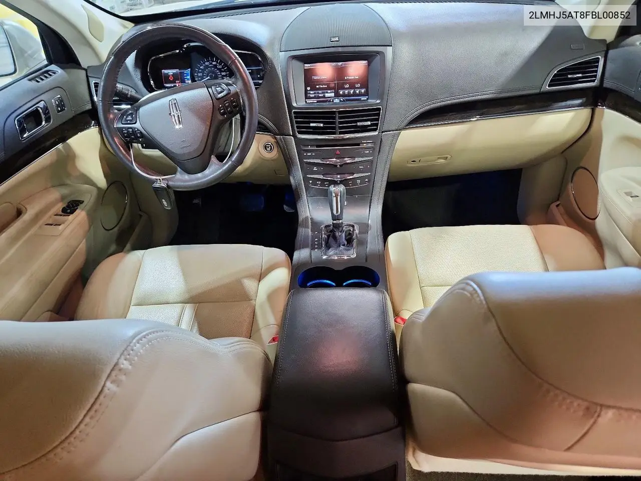 2015 Lincoln Mkt VIN: 2LMHJ5AT8FBL00852 Lot: 52457856