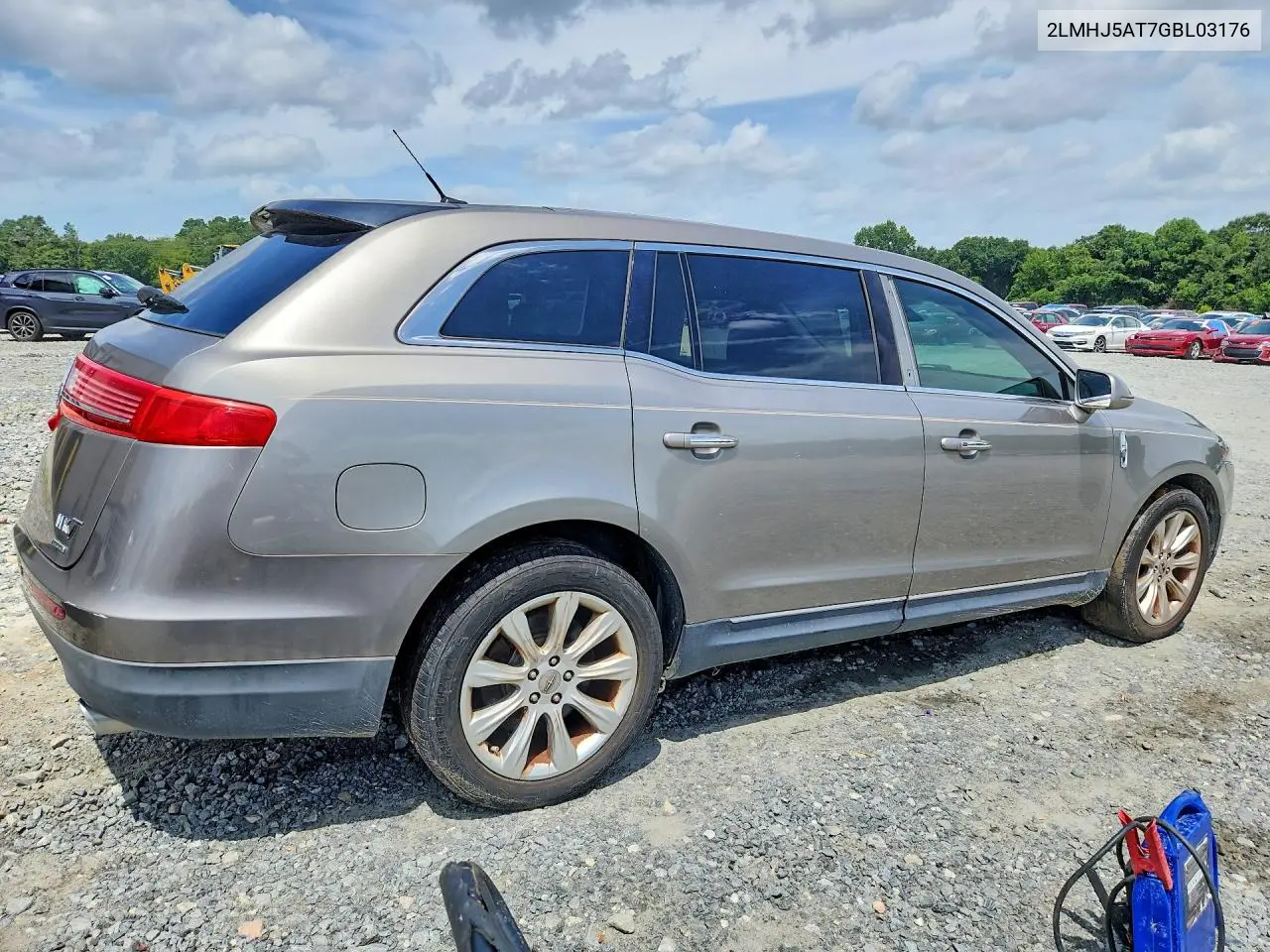 2016 Lincoln Mkt VIN: 2LMHJ5AT7GBL03176 Lot: 62073526