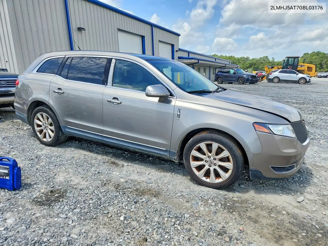2016 Lincoln Mkt VIN: 2LMHJ5AT7GBL03176 Lot: 62073526