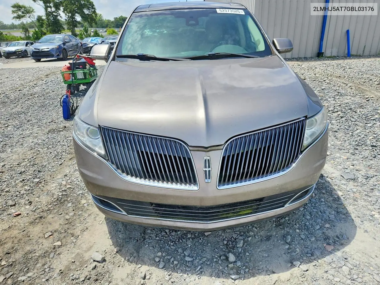 2016 Lincoln Mkt VIN: 2LMHJ5AT7GBL03176 Lot: 62073526
