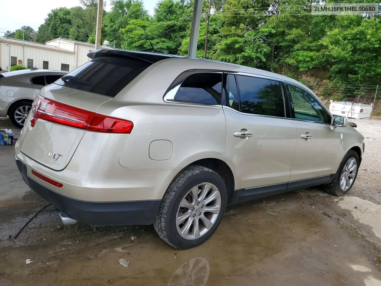 2017 Lincoln Mkt VIN: 2LMHJ5FK1HBL00680 Lot: 54046446