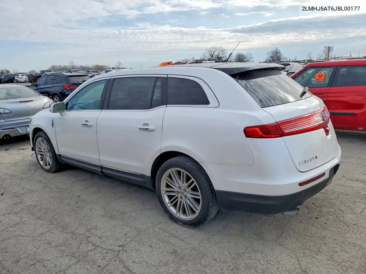 2018 Lincoln Mkt VIN: 2LMHJ5AT6JBL00177 Lot: 49084156