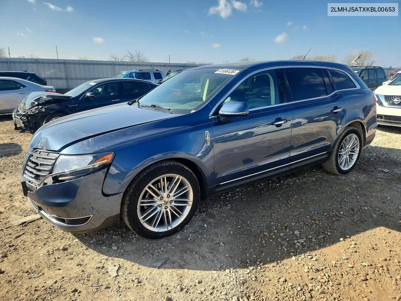 2019 Lincoln Townhouse Mkt VIN: 2LMHJ5ATXKBL00653 Lot: 41996436